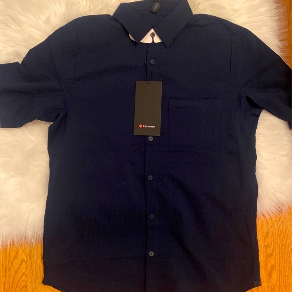 Brand new with tags lululemon mend button down